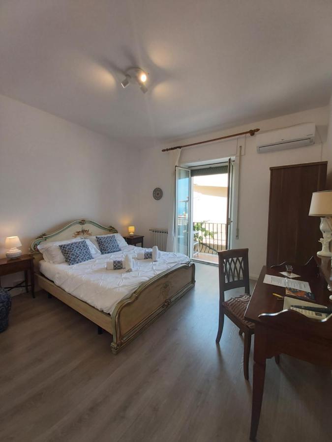 Bed and Breakfast La Guardiola Di Angela e Nino Taormina Esterno foto