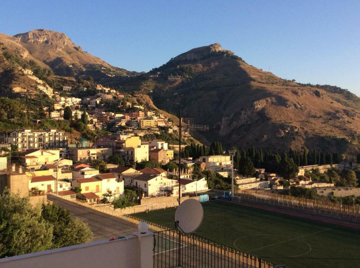 Bed and Breakfast La Guardiola Di Angela e Nino Taormina Esterno foto